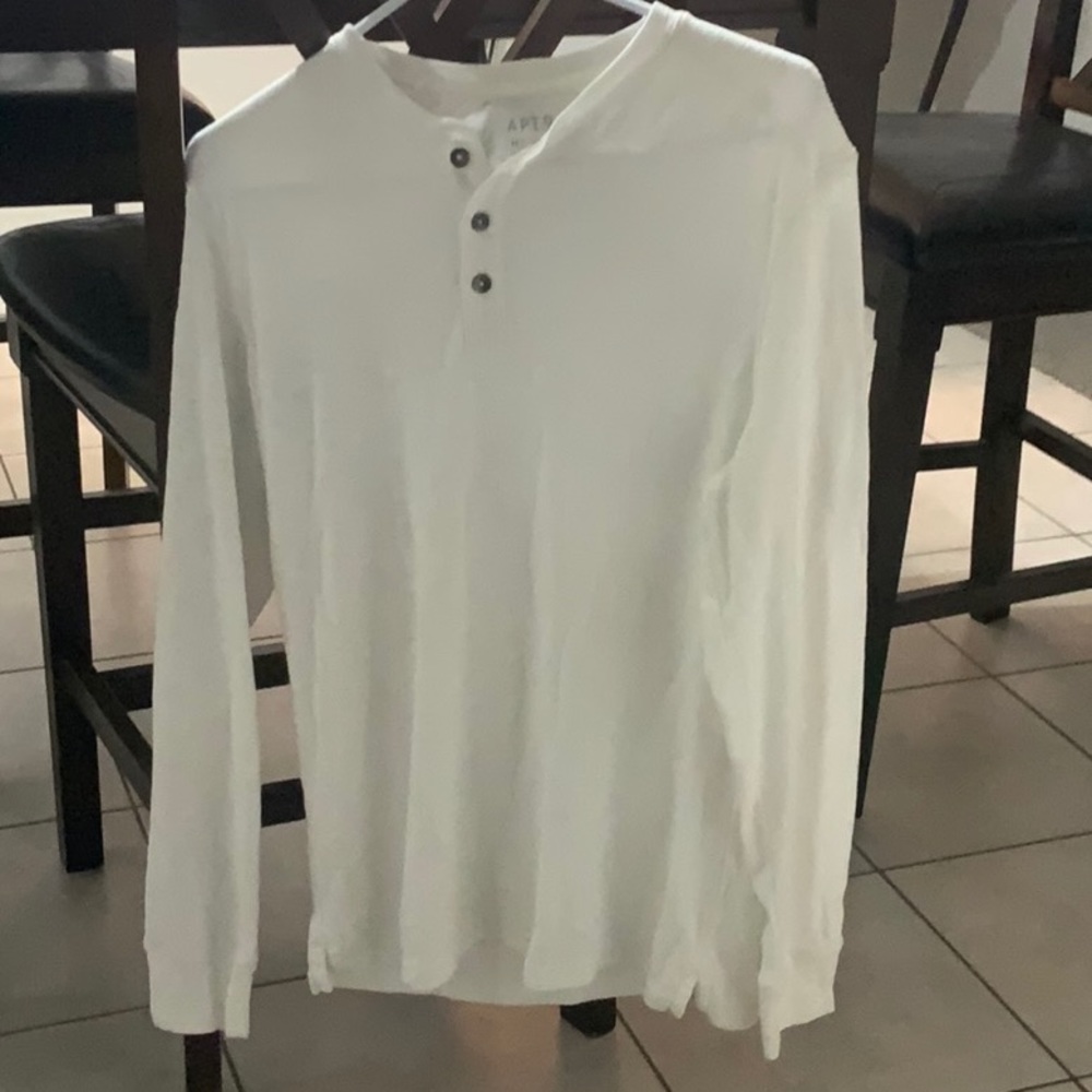 APT 9 Long Sleeve Henley shirt 3 button up, ivory with heather grey, very soft